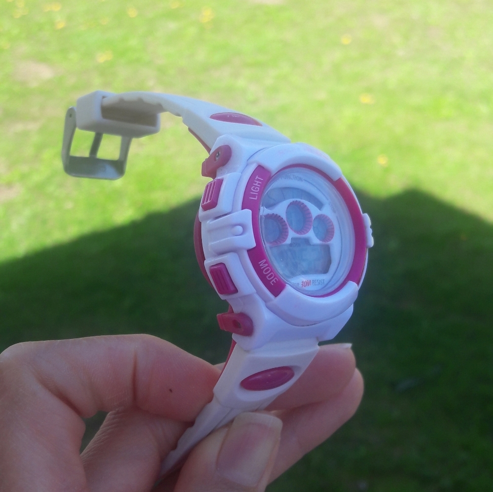Watch - Picture 2 of 10